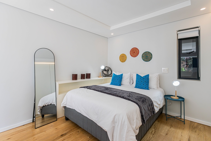1 Bedroom Property for Sale in Sea Point Western Cape